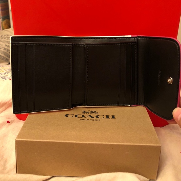 Multicolor Coach Wallet - Picture 3 of 3